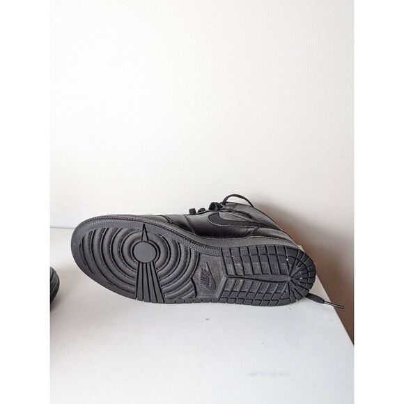 NIKE Air Jordan 1 Mid GS 'Triple Black' GS Size 5.5Y - Picture 7 of 10